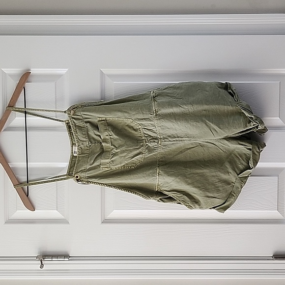 Green Billabong Overalls/Romper Size Medium - Picture 3 of 8